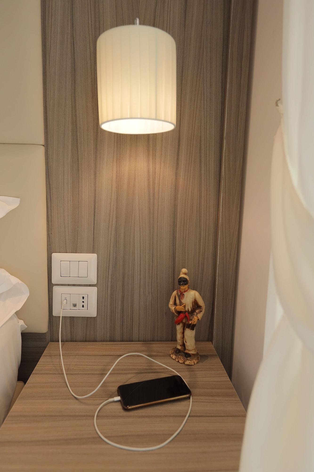 Garibaldi Suite Naples Luaran gambar