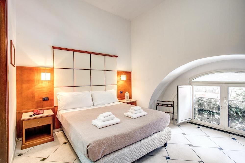 Garibaldi Suite Naples Luaran gambar