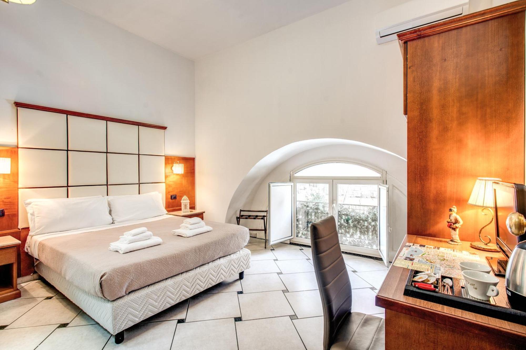 Garibaldi Suite Naples Luaran gambar