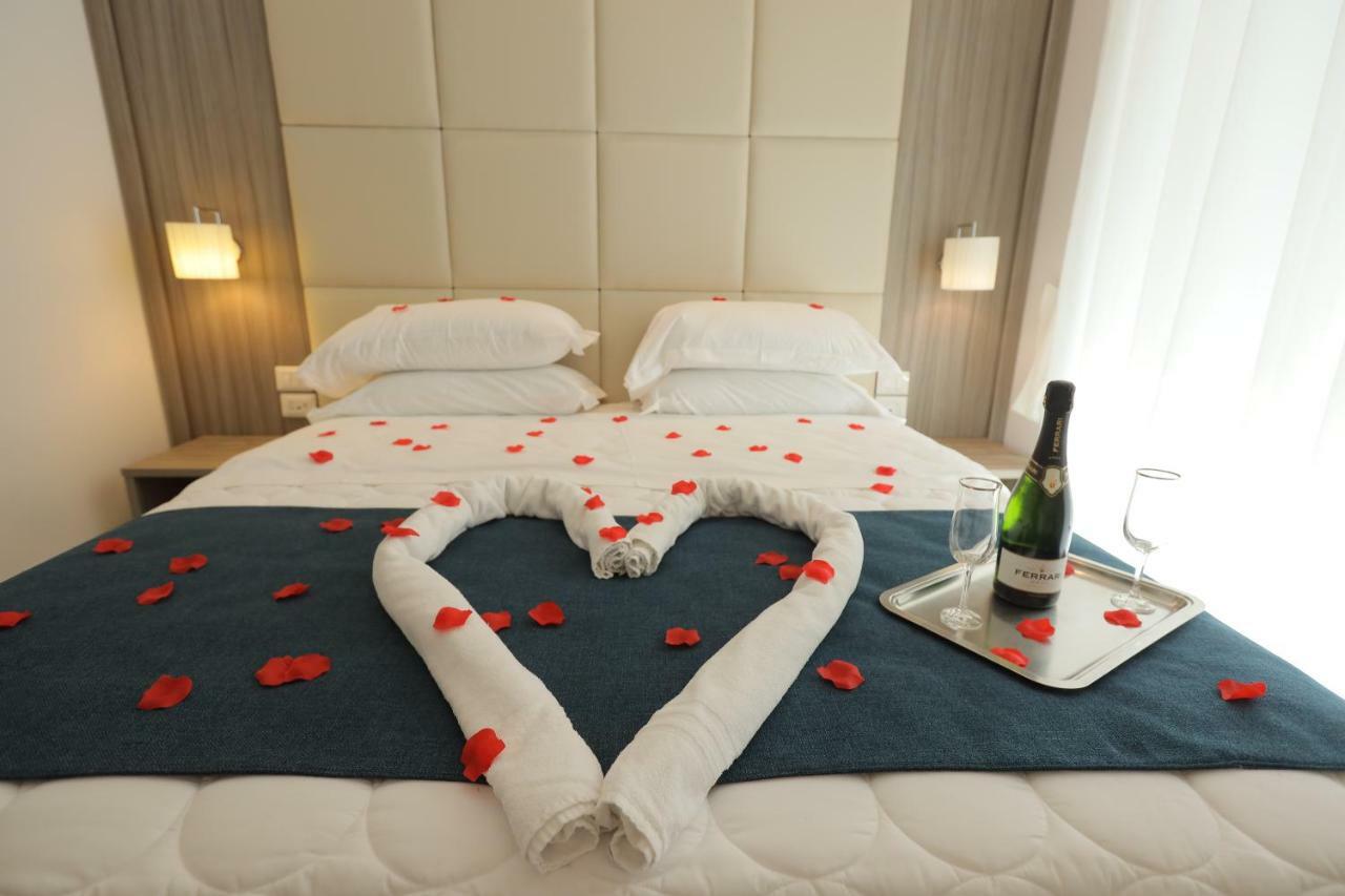 Garibaldi Suite Naples Luaran gambar
