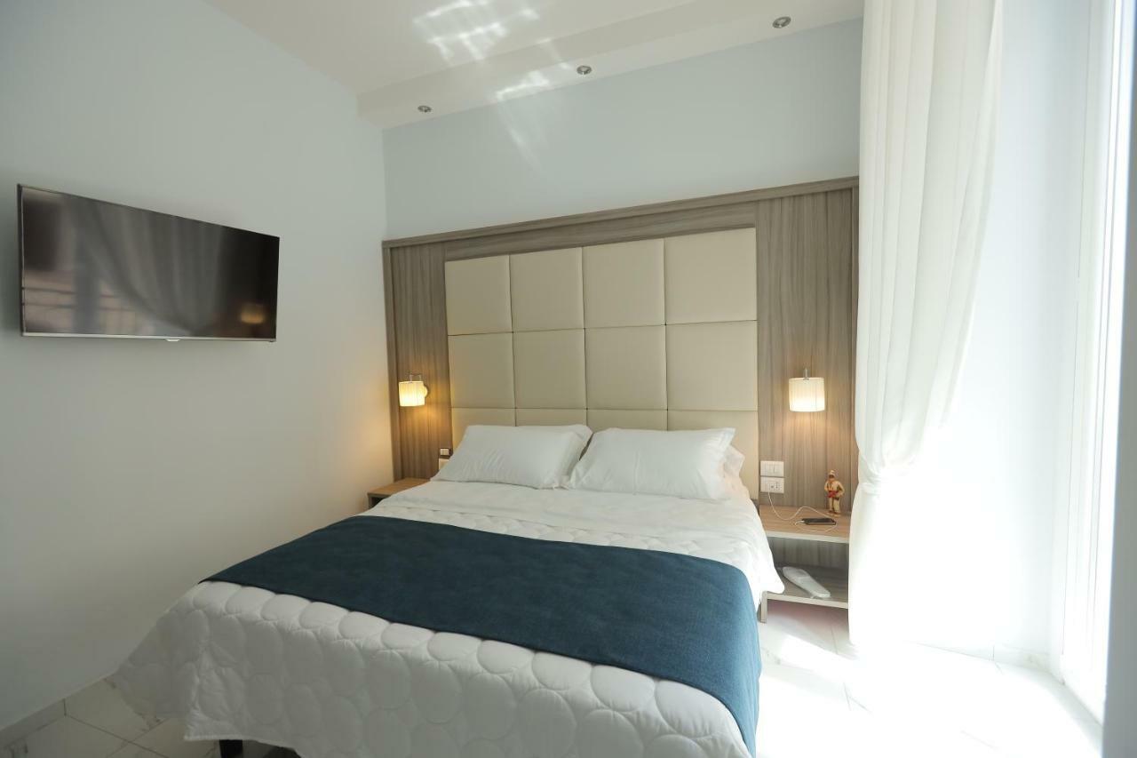 Garibaldi Suite Naples Luaran gambar